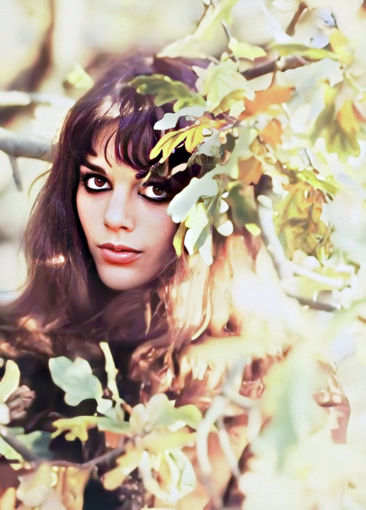 Tina Aumont Tina Aumont