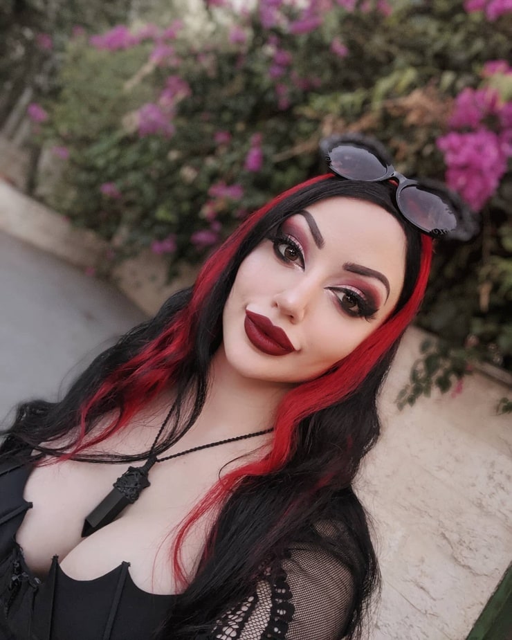 Dani Divine