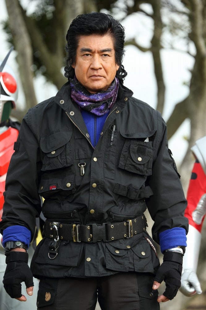 Takeshi Hongō (Hiroshi Fujioka)