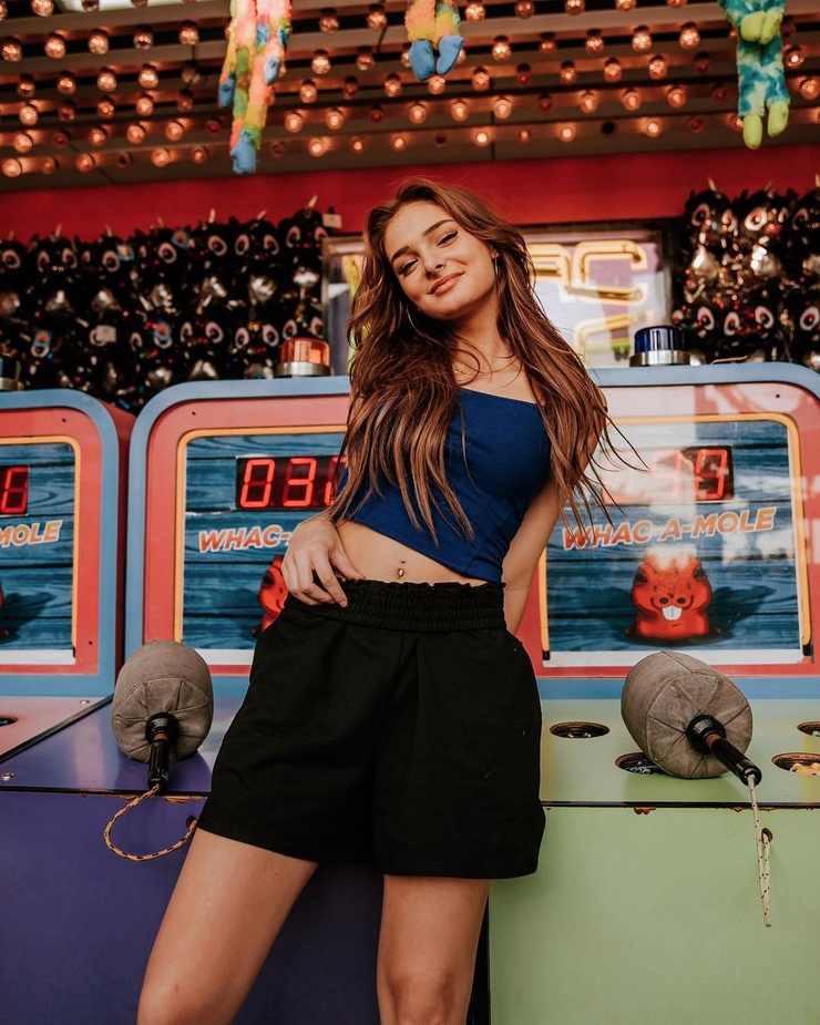 Brighton Sharbino
