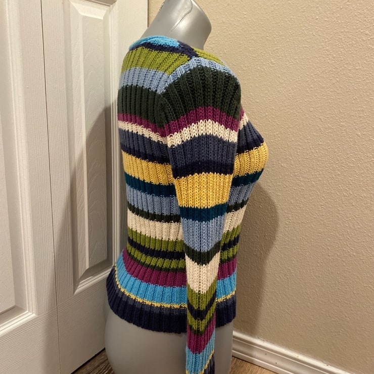 90S CANDY STRIPE SWEATER \n\nSIZE MEDIUM, NEW WITHOUT...