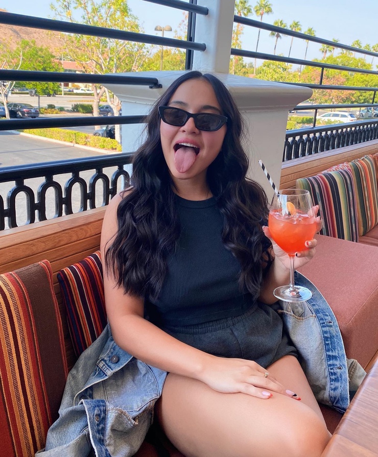 Stella Hudgens