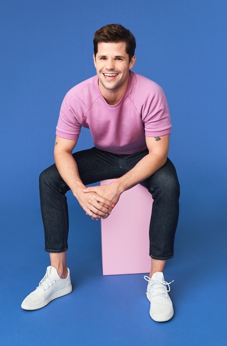 Charlie Carver