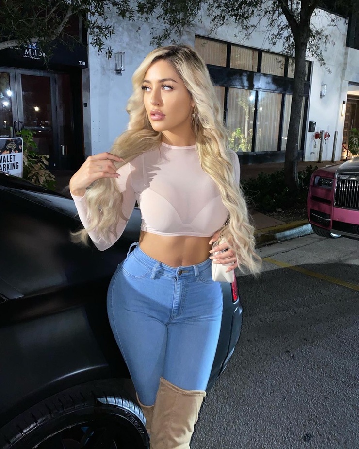 Renèe Estella