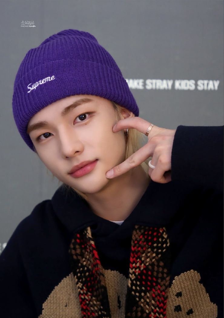 Hyun-Jin Hwang Hyun-Jin Hwang