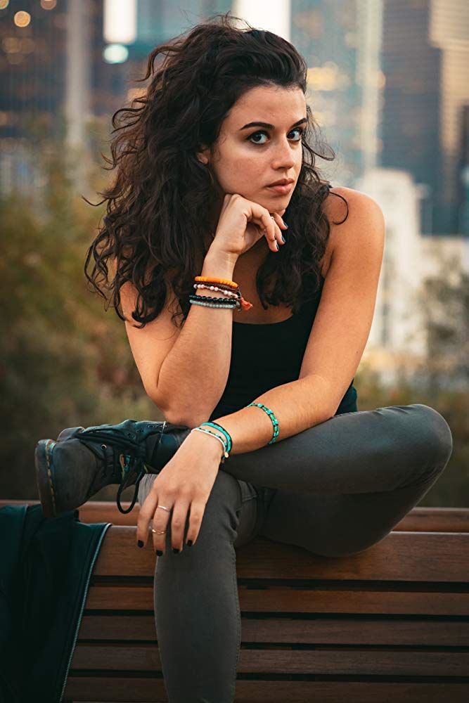 Picture of Jenna Kanell