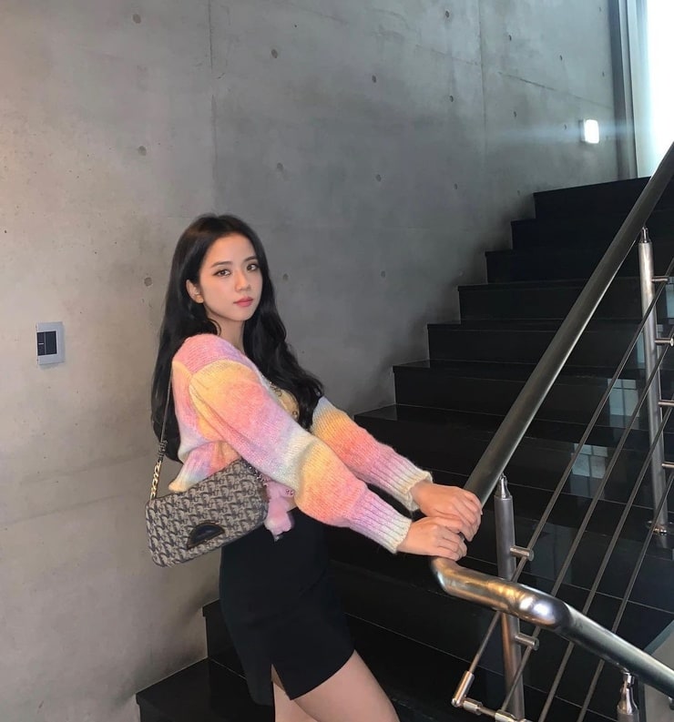 Kim Jisoo picture