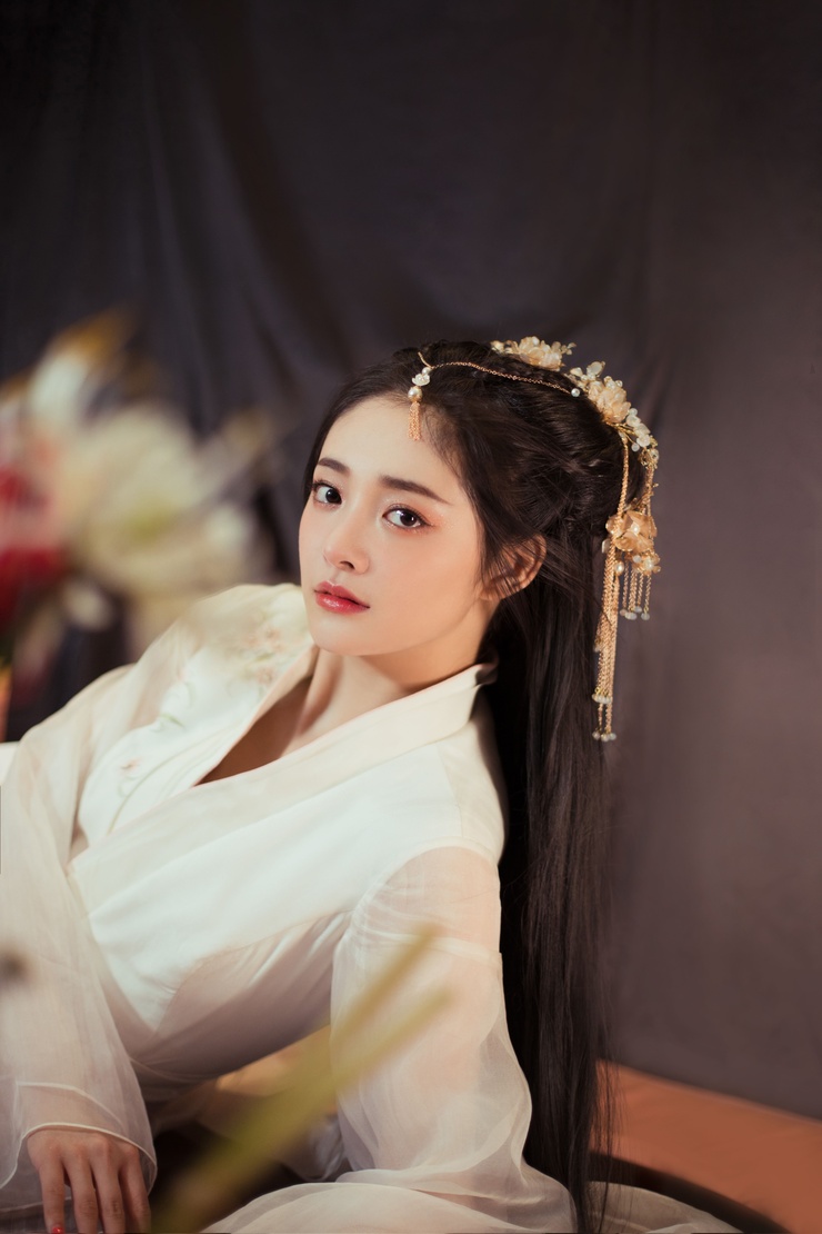 Zhou Jieqiong
