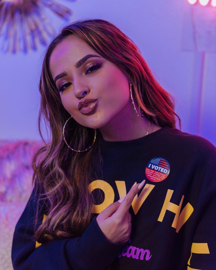 Becky G.