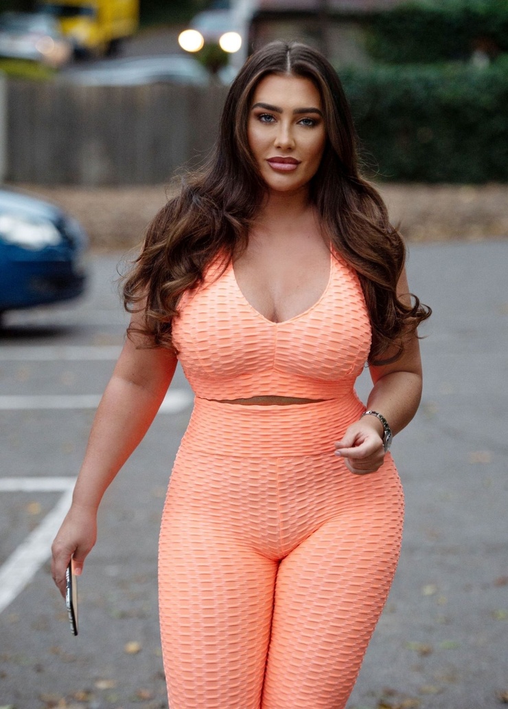 Lauren Goodger