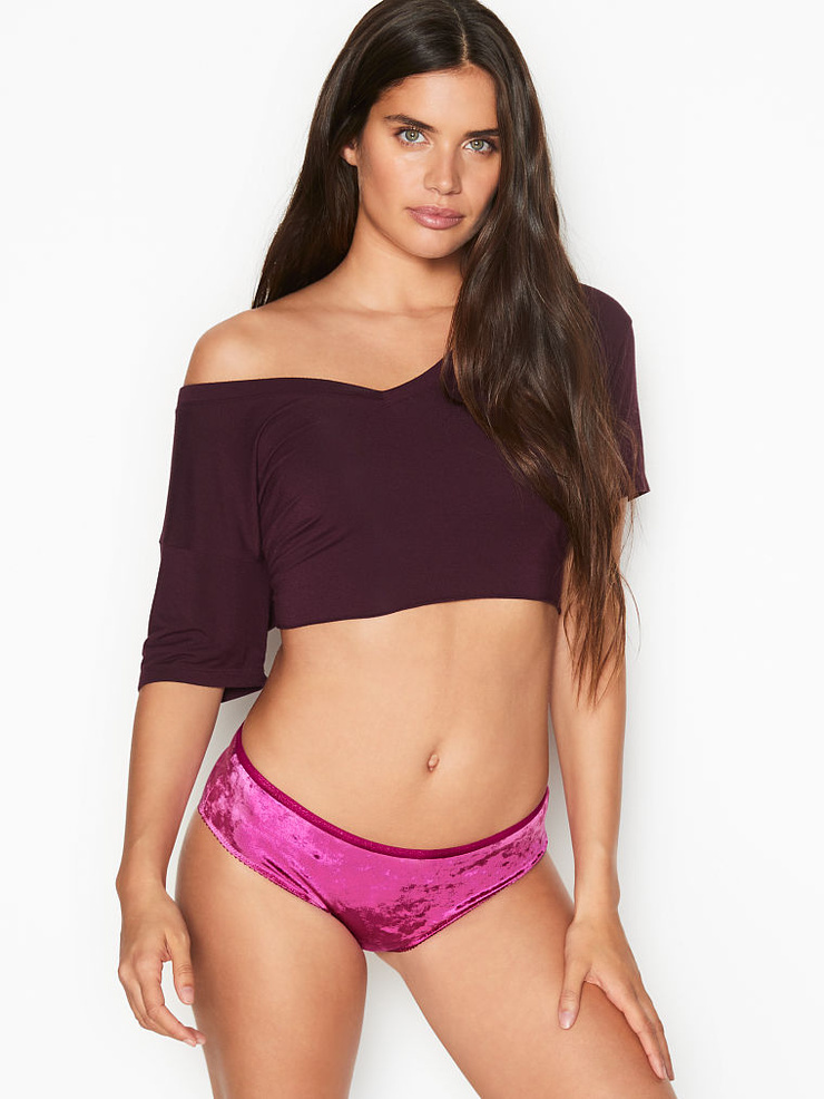 Sara Sampaio Sara Sampaio