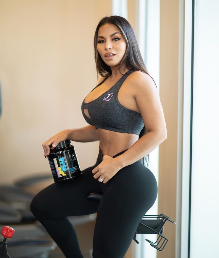 Dolly Castro