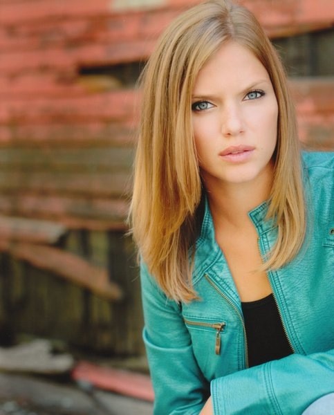 Tracy Spiridakos Tracy Spiridakos