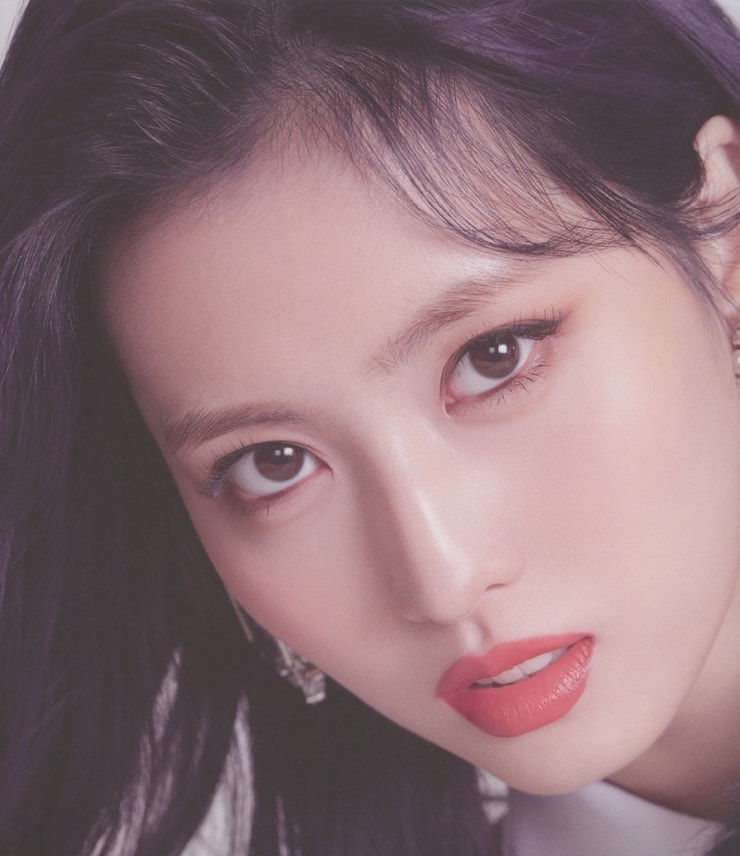 Hirai Momo