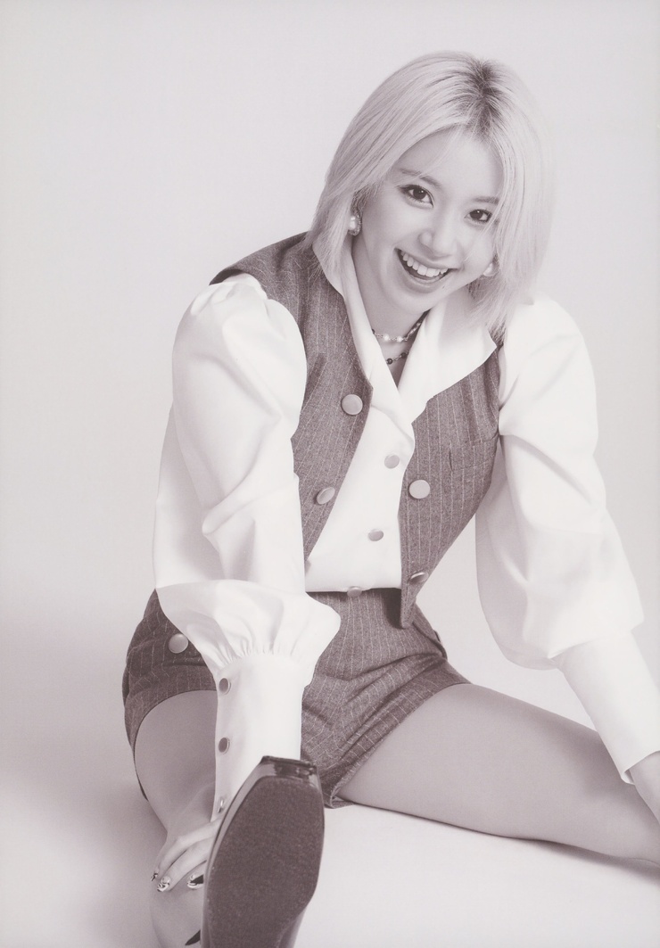 Son Chae Young