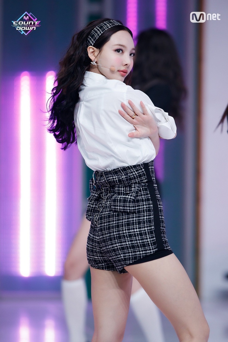 Im Nayeon