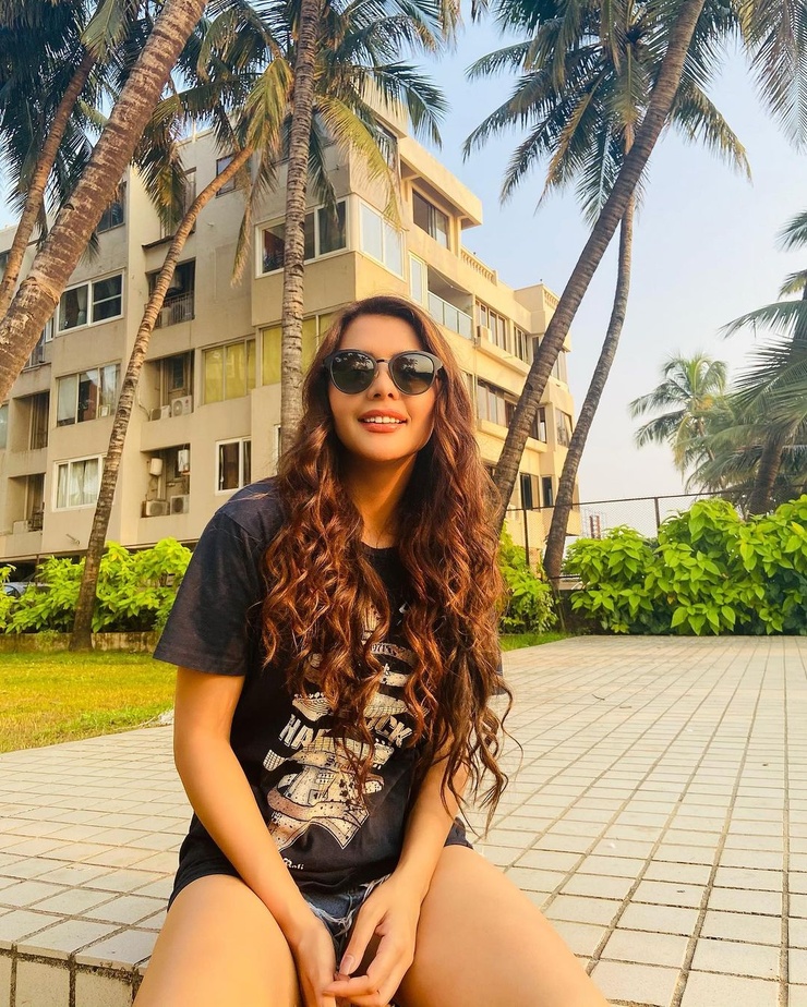 Ruhi Singh