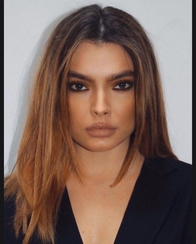 Serena Kapllaj Serena Kapllaj