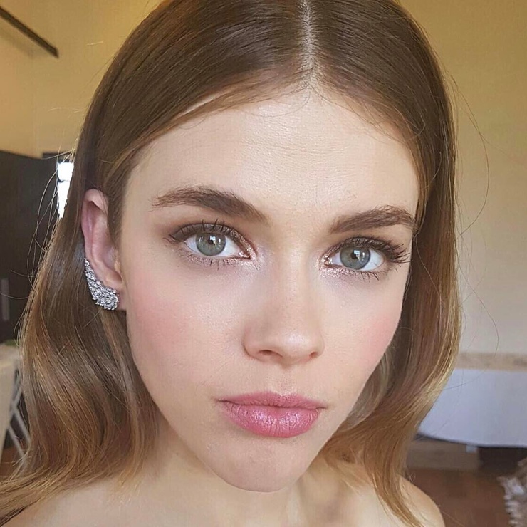 Victoria Lee Victoria Lee