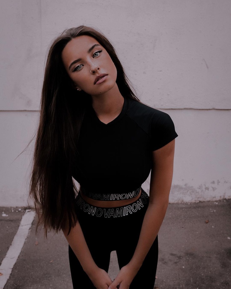 Katya Miró