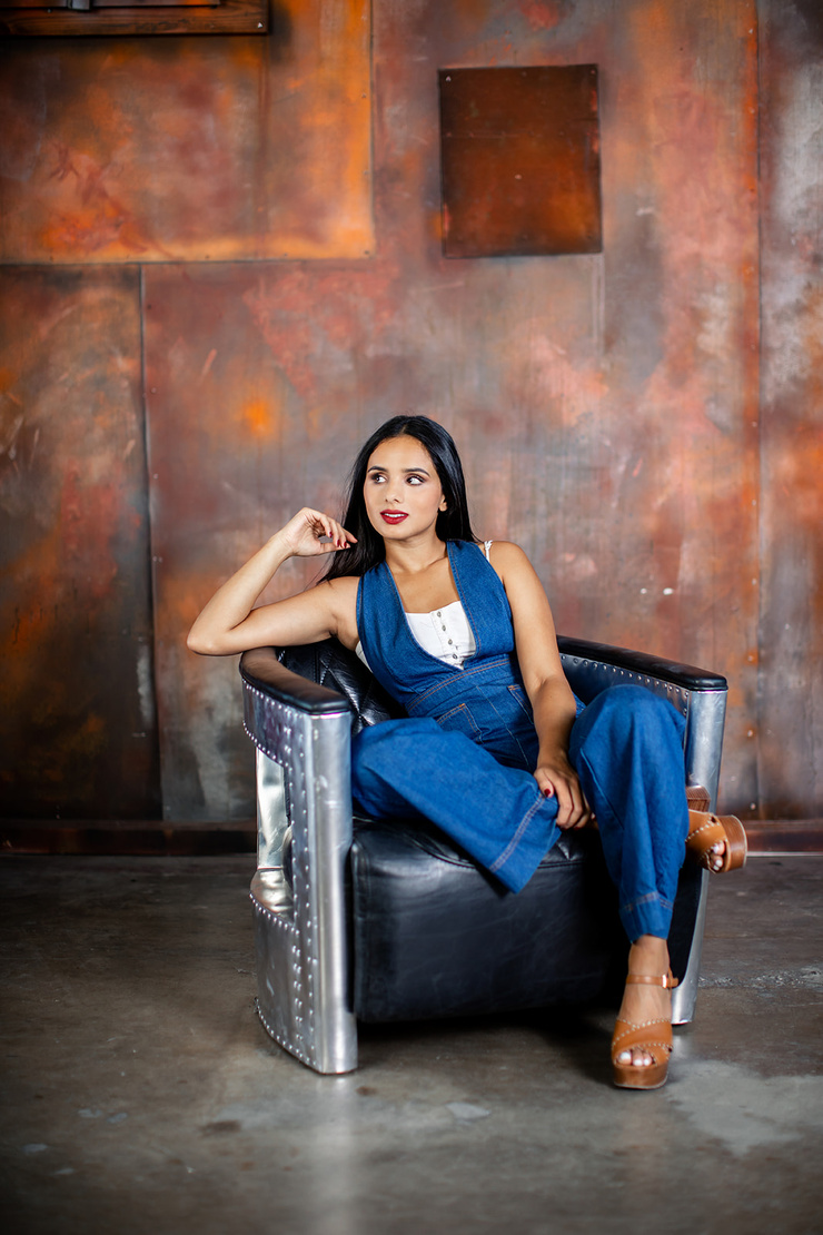 Films Et Séries Tv Avec Aparna Brielle Picture of Aparna Brielle
