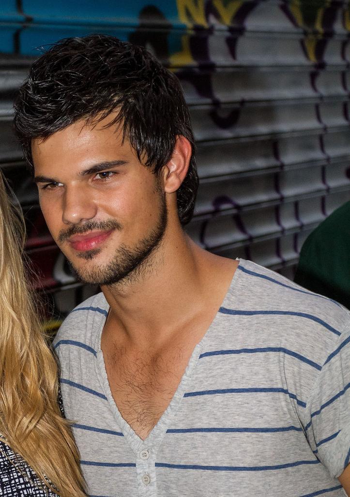Taylor Lautner
