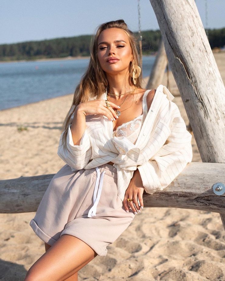 Lilia Petrova Lilia Petrova