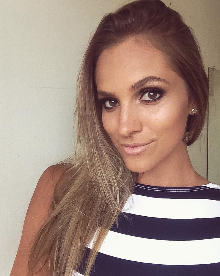 Aline Hodecker