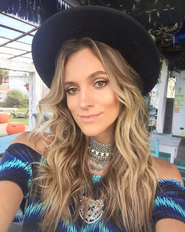 Aline Hodecker