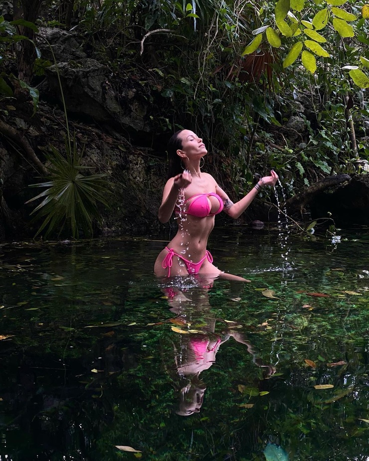 Melanie Pavola