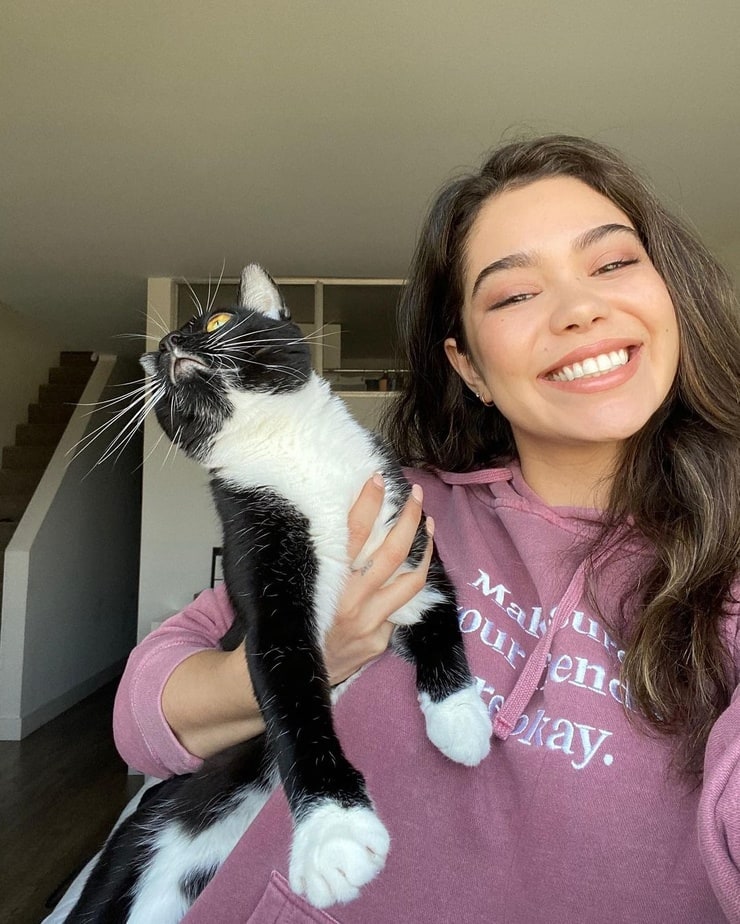 Auli'i Cravalho