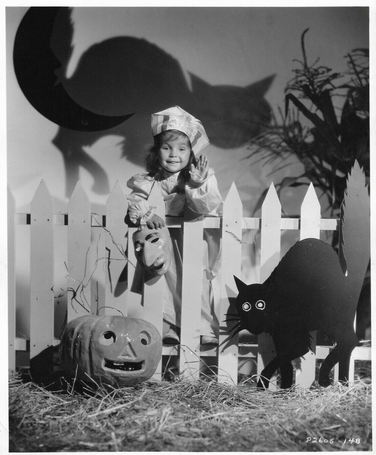 Carolyn Lee