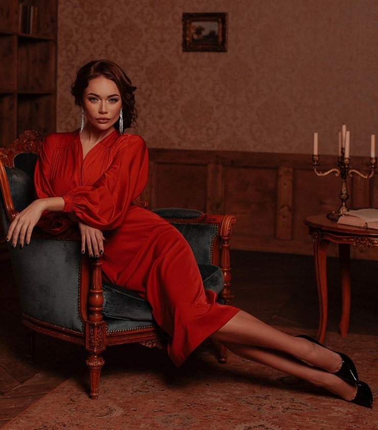 Yana Koshkina Yana Koshkina