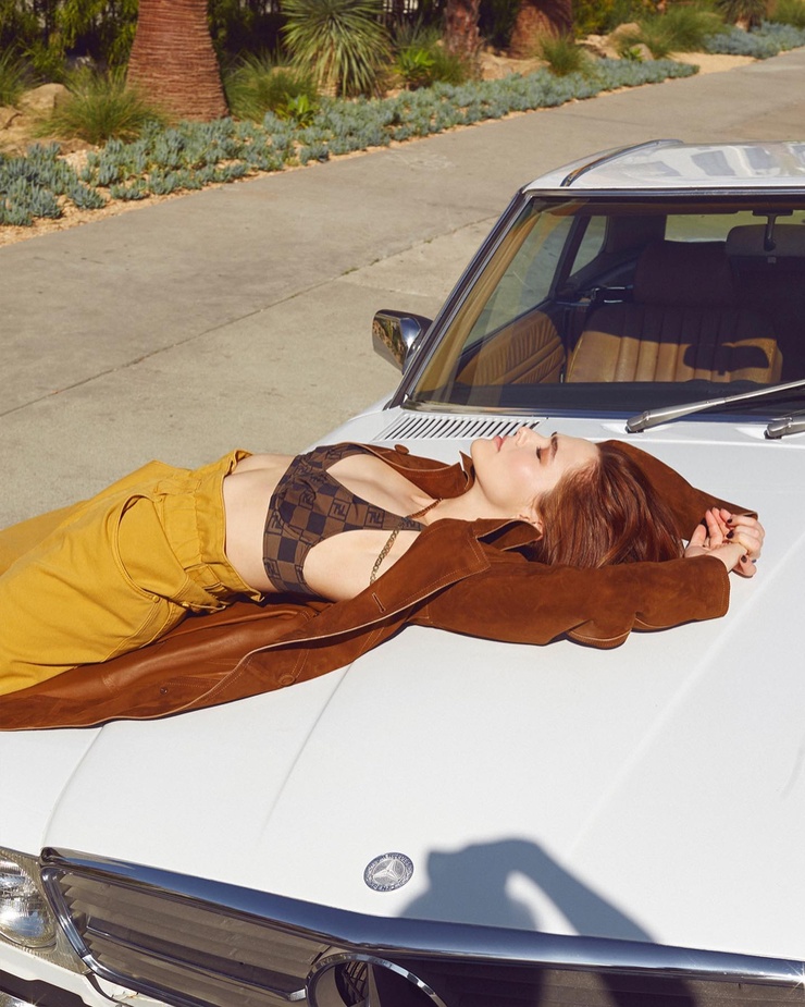 Zoey Deutch Zoey Deutch