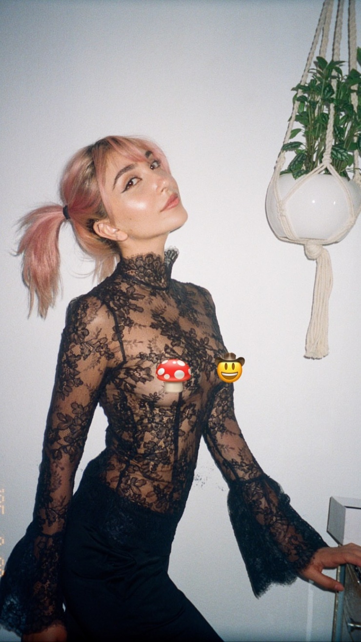 Jennessa Rose Jennessa Rose
