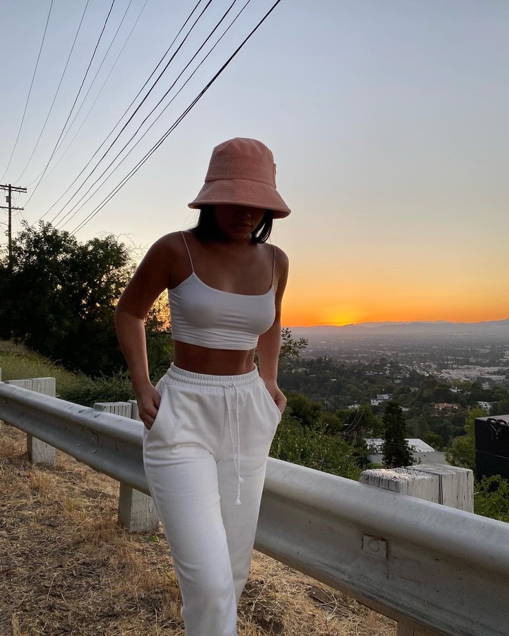 Julia Kelly Julia Kelly