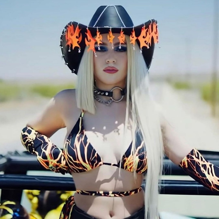 Ava Max
