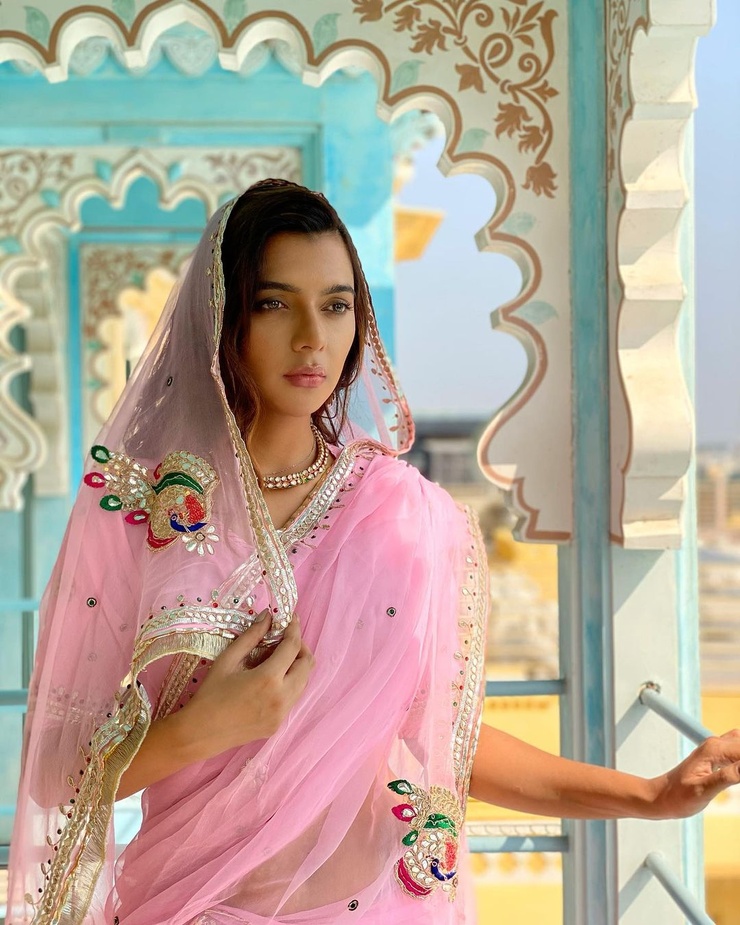 Ruhi Singh