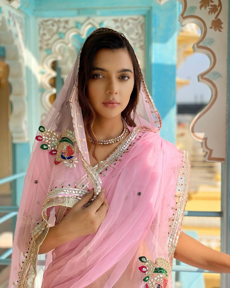 Ruhi Singh Ruhi Singh