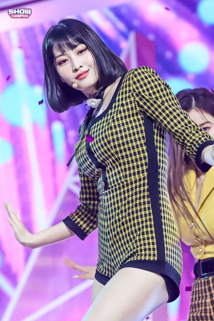 Hirai Momo