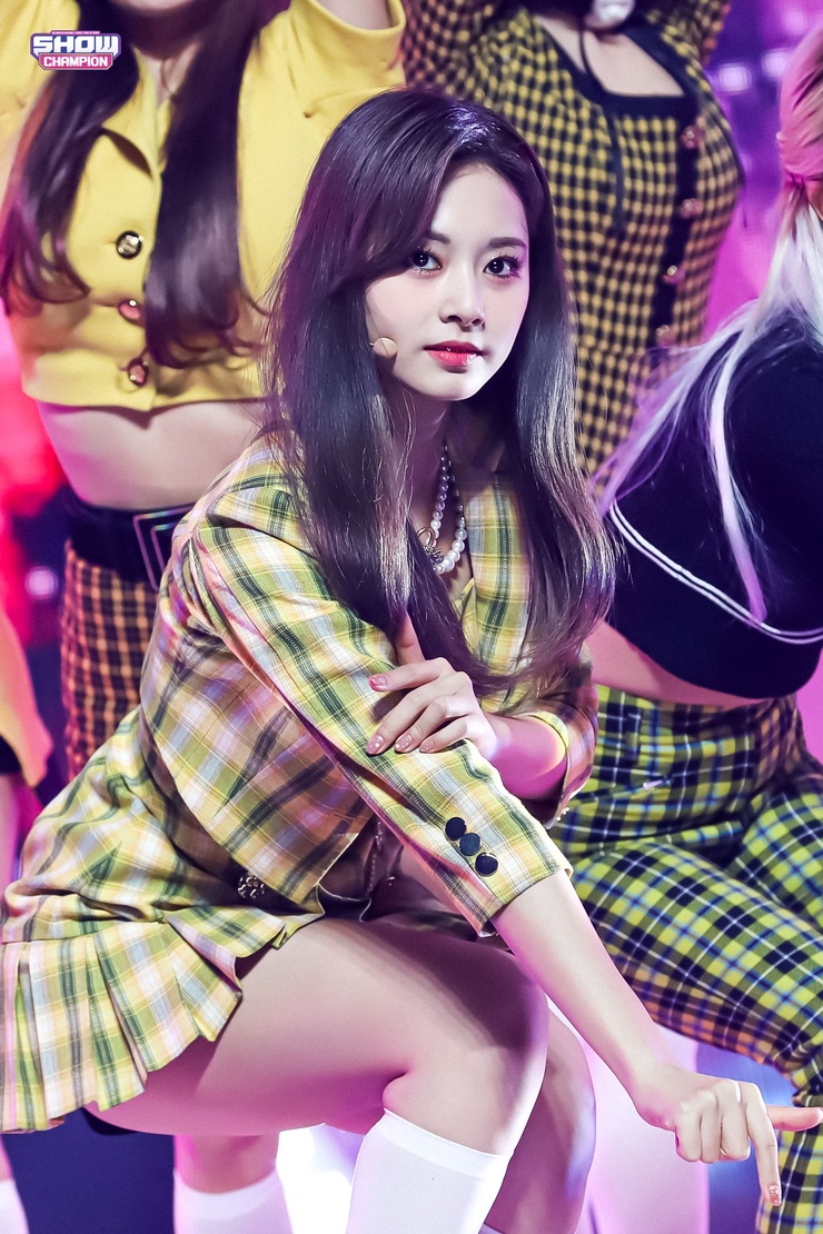 Chou Tzu-yu (Tzuyu)