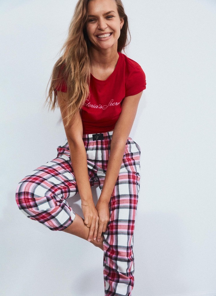 Josephine Skriver Josephine Skriver
