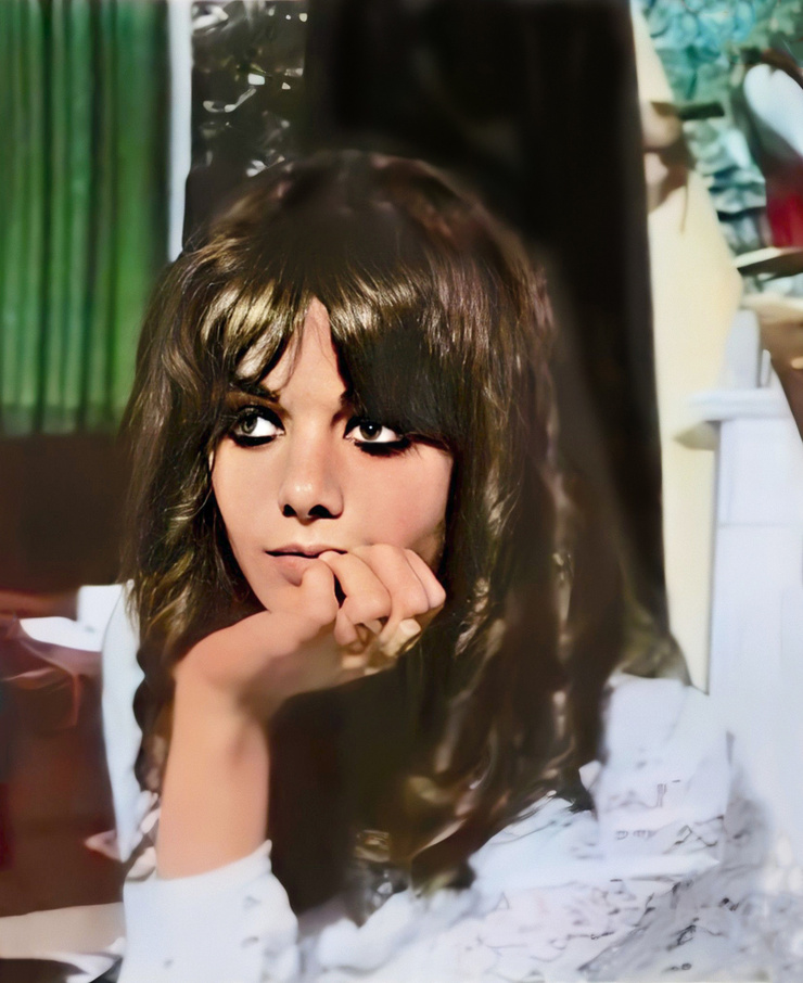 Tina Aumont Tina Aumont