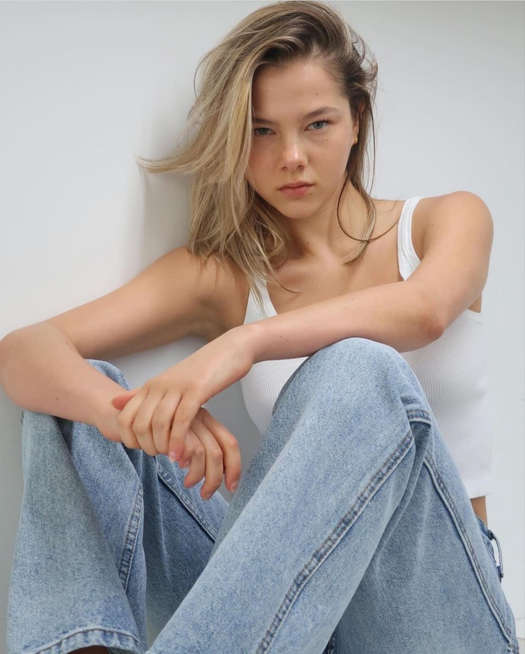 Phoebe Combes