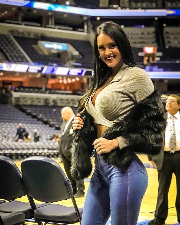 Rachel Stuhlmann Rachel Stuhlmann