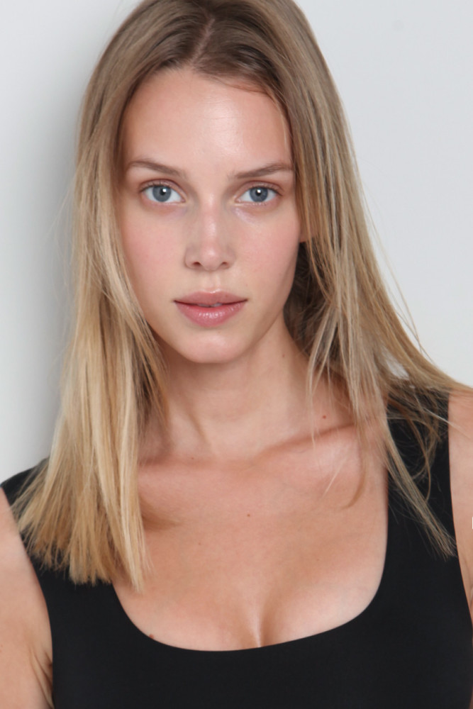 Malgosia Guzowska Malgosia Guzowska
