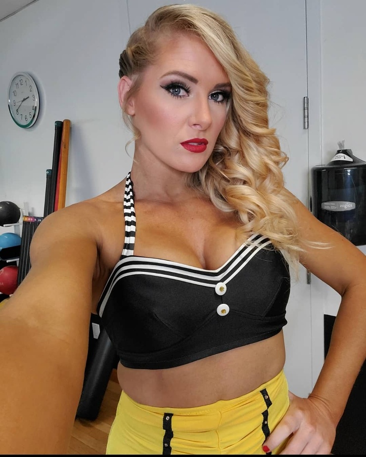 Lacey Evans