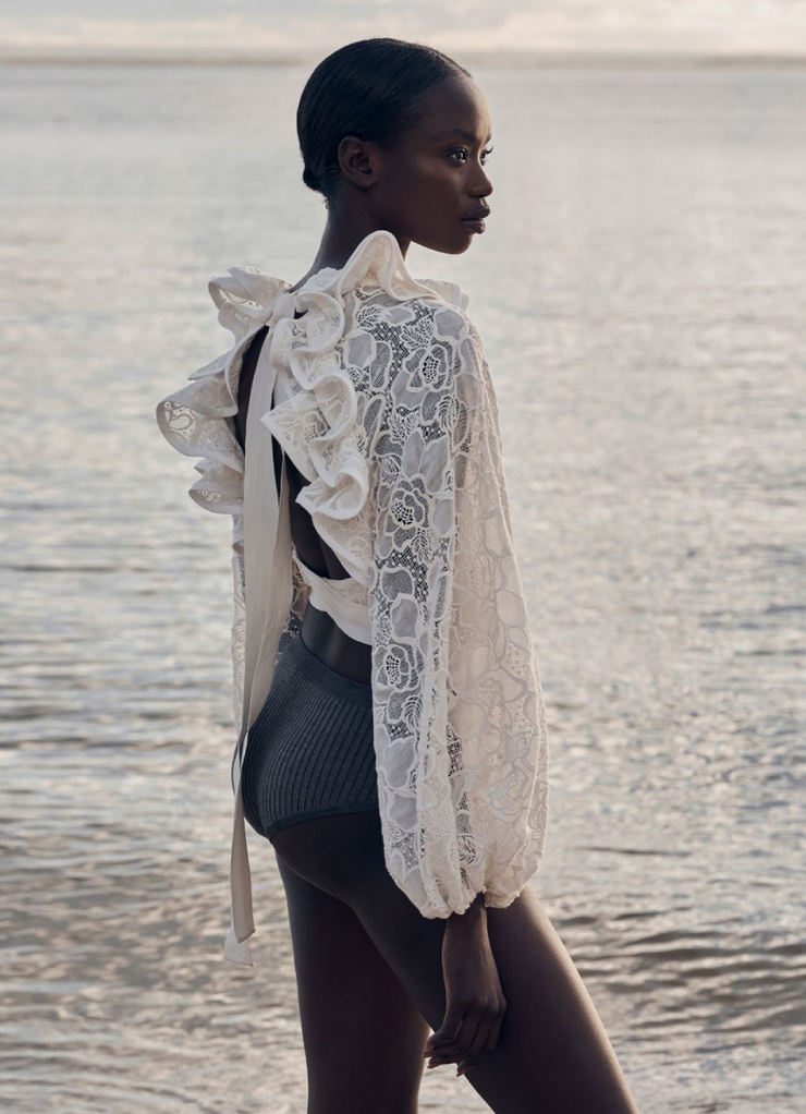 Agi Akur