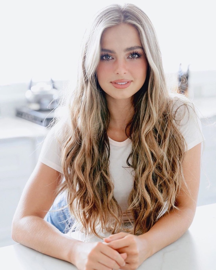 Picture of Addison Rae