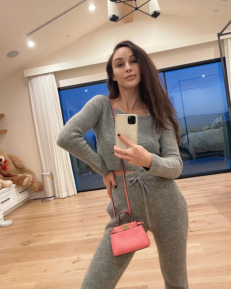 Cara Santana